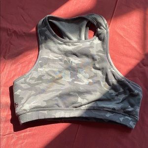 Strut-this camouflage sports bra